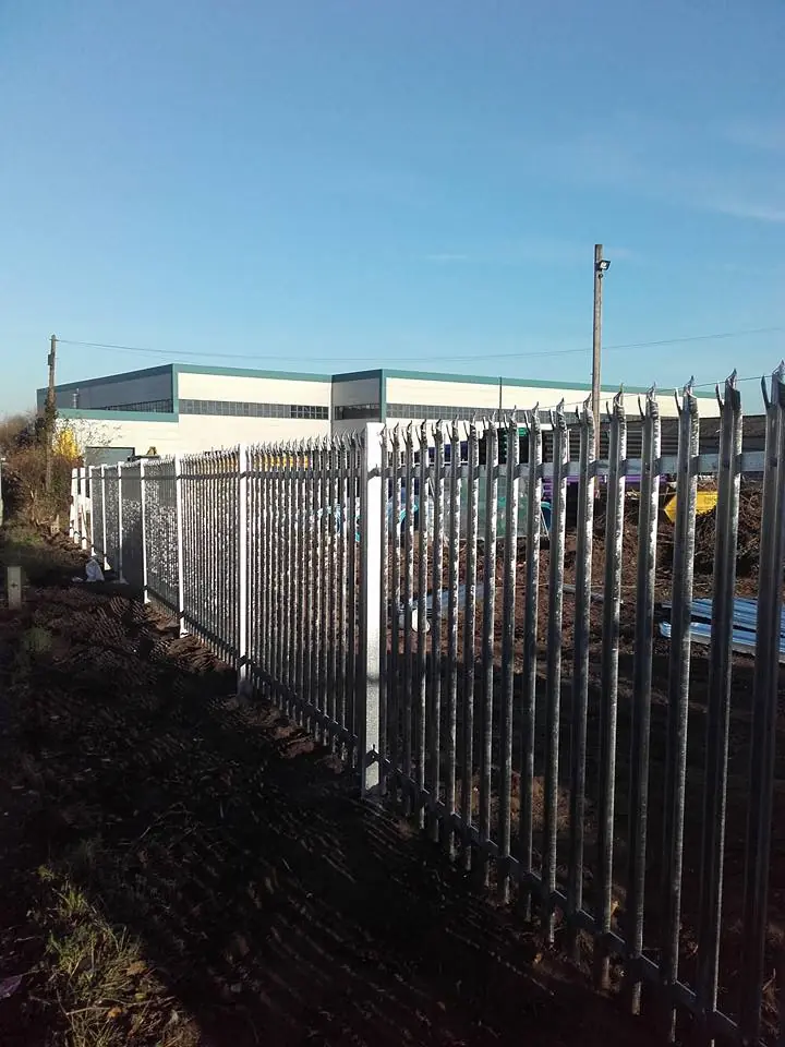 Harper Fencing installation detail